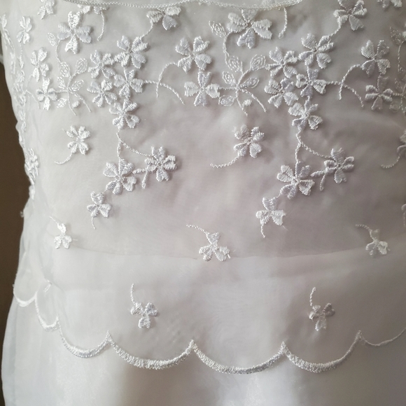 Girl's Dress - Picture 3 of 4